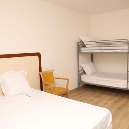 Hotel Le Privilege La Courneuve Exterior foto